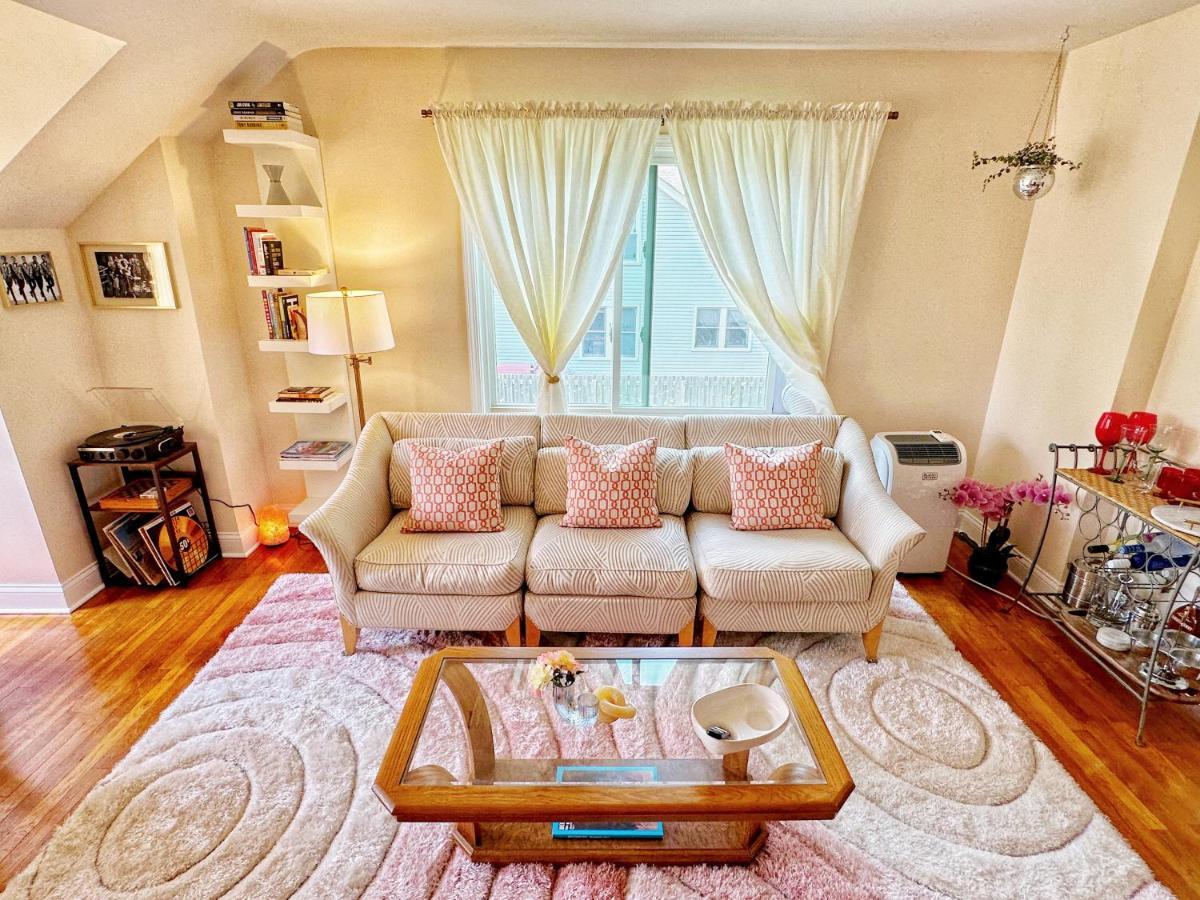Cozy, Private Loft 15 Min Away From Downtown Detroit Lägenhet Grosse Pointe Park Exteriör bild