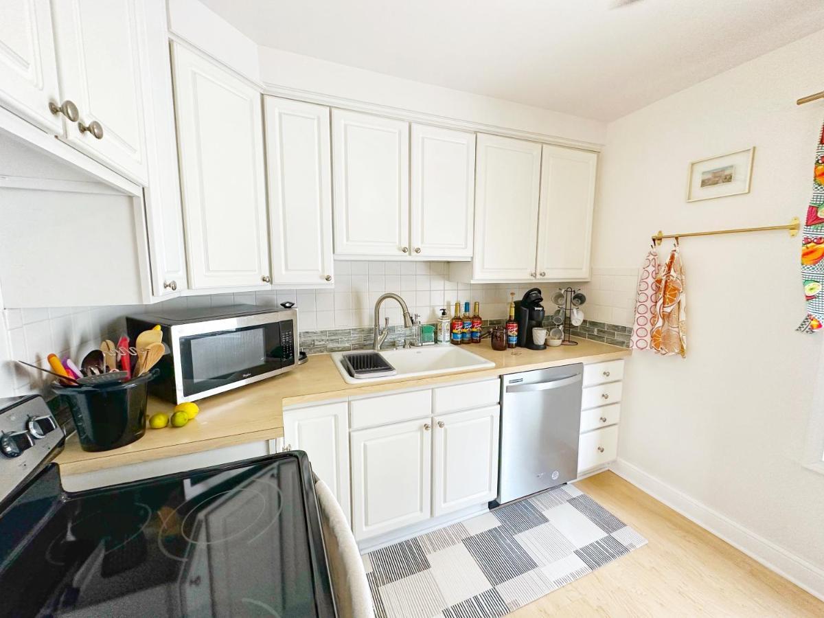 Cozy, Private Loft 15 Min Away From Downtown Detroit Lägenhet Grosse Pointe Park Exteriör bild
